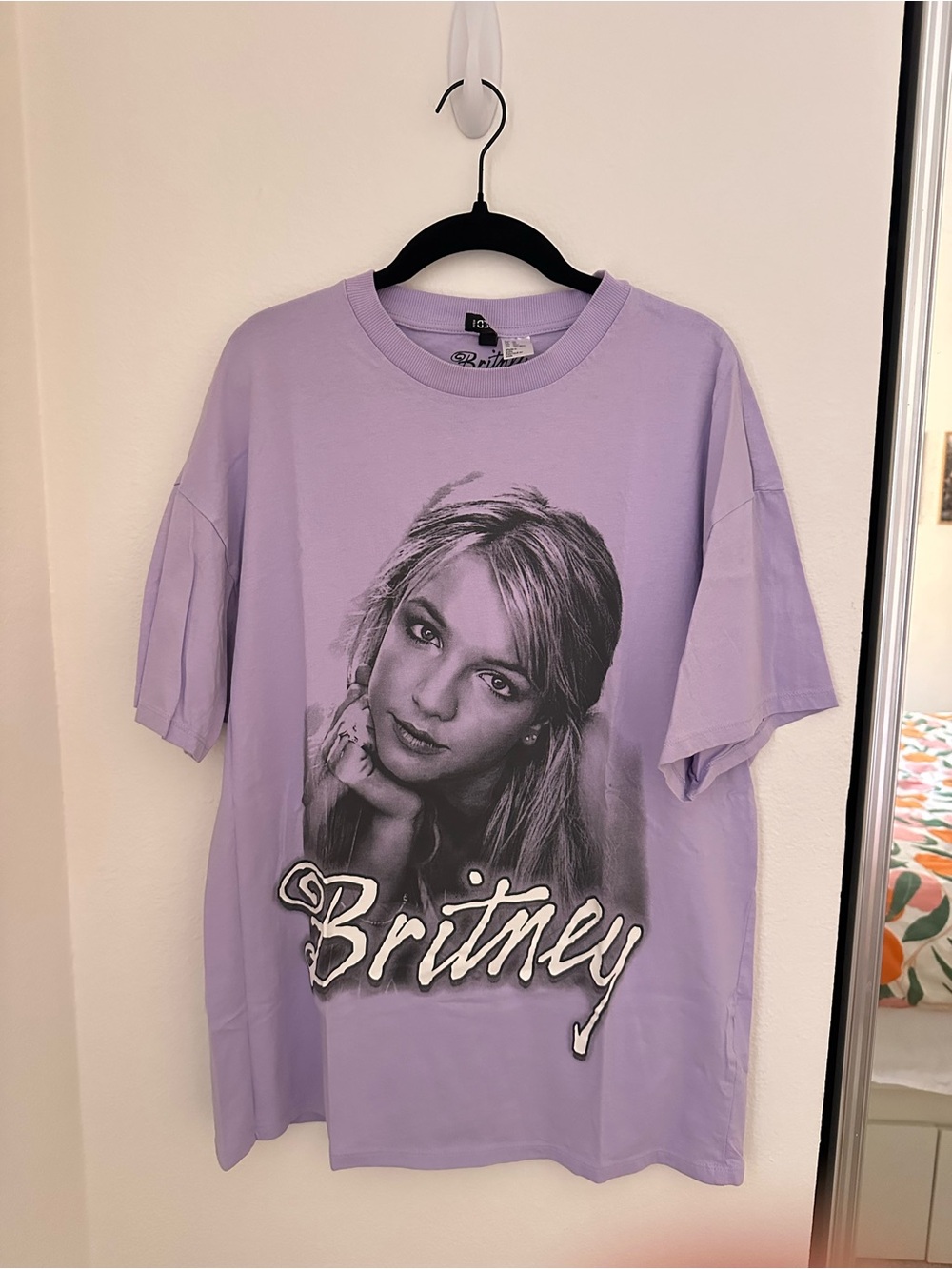 H&M Lilac Britney Graphic Tee - Lavender Portrait Print